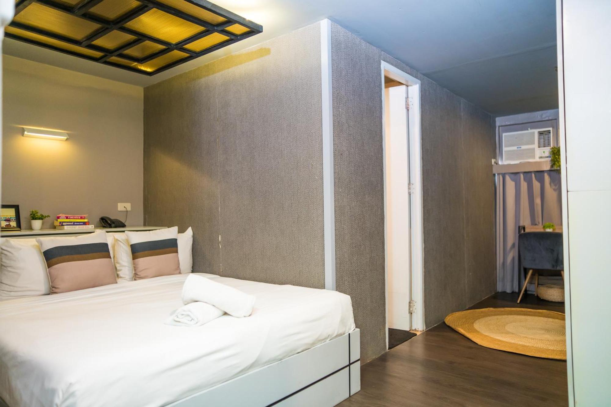 Abraham Manila - Located In Central Makati (Adults Only) Makati City Exterior photo