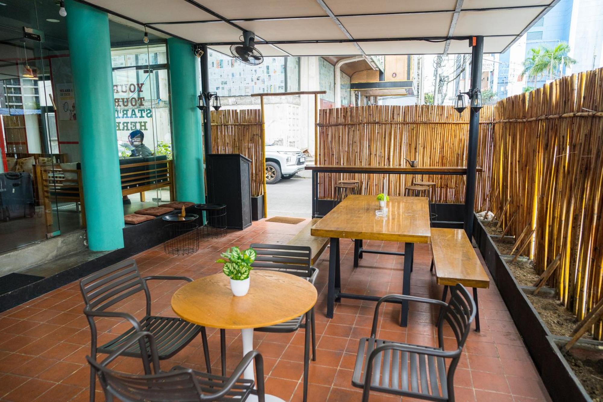 Abraham Manila - Located In Central Makati (Adults Only) Makati City Exterior photo